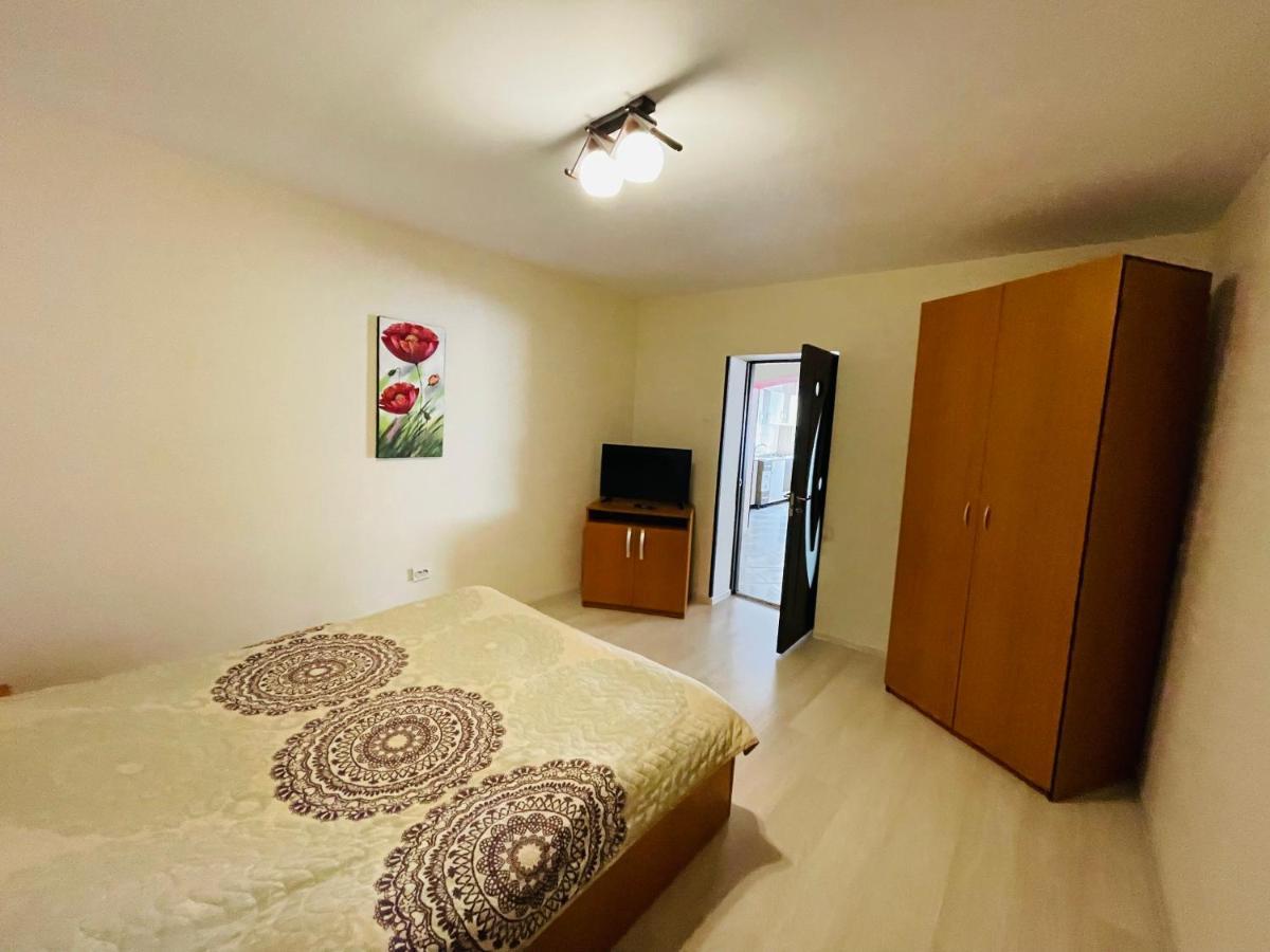 Apartament Extralarge Буштені Екстер'єр фото